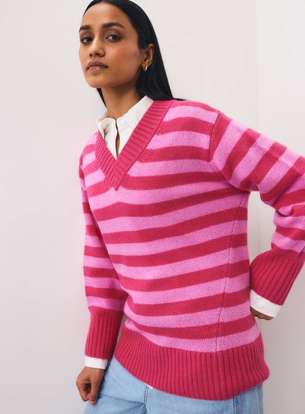 Bright Pink Pure Lambswool V-Neck Jumper S